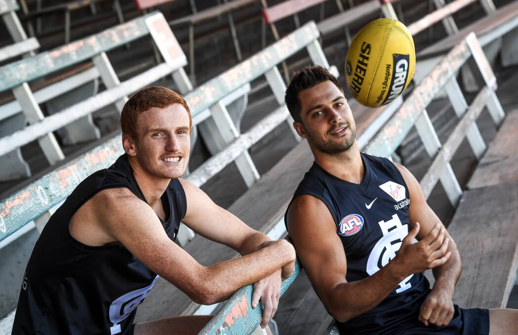 Mick Gibbons (right) with fellow new Carlton recruit Matthew Cottrell.