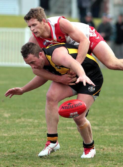 Rob Tuohey in action for Wagga Tigers in 2016.