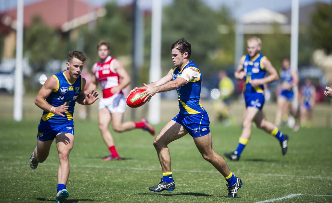 Nick Pleming in action for Canberra Demons in 2016.