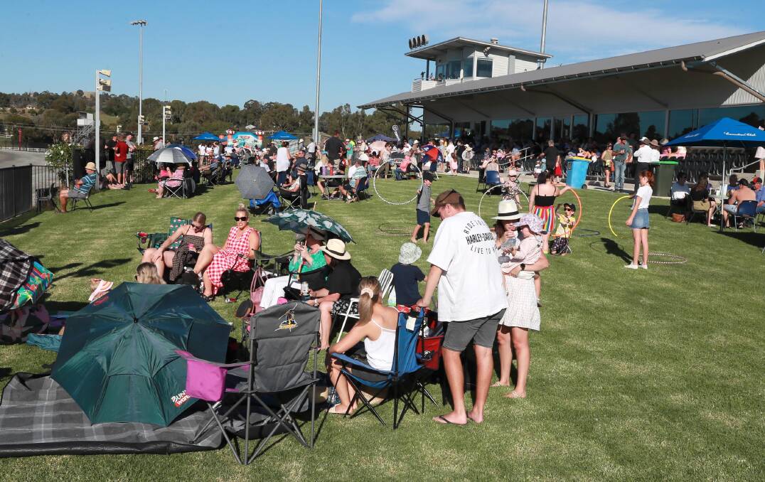 SOLID START: The crowd for last year's group one Riverina Championship finals on Easter Sunday at Riverina Paceway. Picture: Les Smith