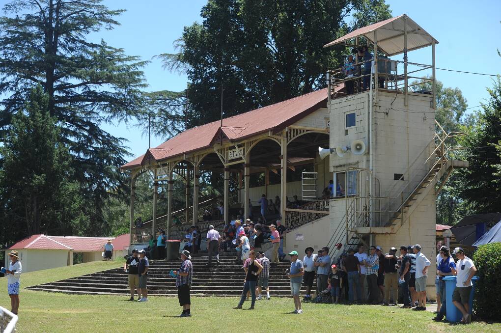 TAB racing will return to Tumut for the first time in 19 years.
