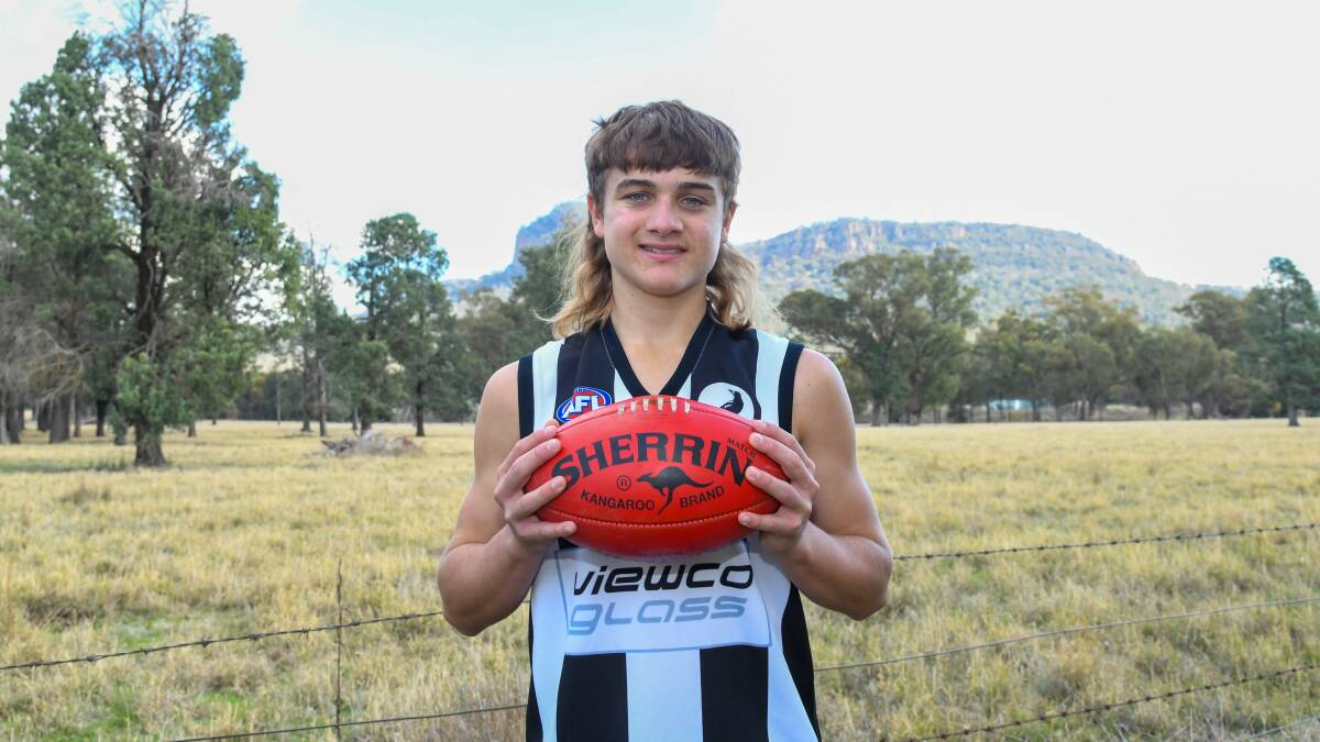 Magpies promote local 15-year-old for 'exciting' first grade debut