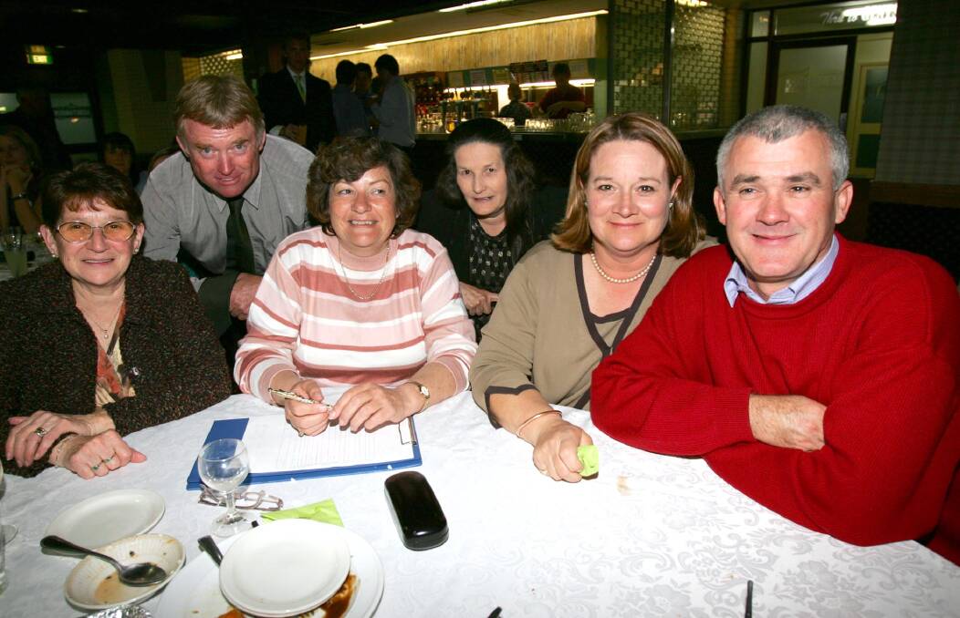 Brenda Spears, George Duncan, Ffiona Beverly, Donna Duncan, Sandra Campbell and Cliff Campbell at the Jim Quinn Medal vote count at Narrandera in 2005.
