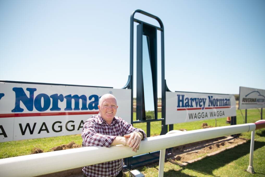 NEW LOOK: Murrumbidgee Turf Club chief executive Jason Ferrario with the new winning post. Picture: Ash Smith
