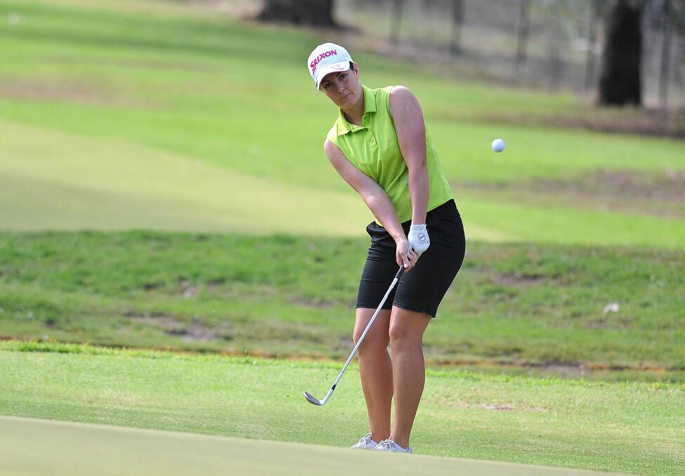 Rebecca Artis in action at Wagga Country Club in 2016.