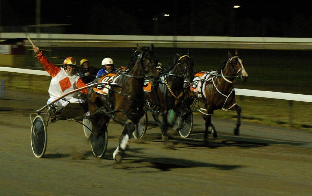Donoson storms to victory in the 2007 MIA Breeders Plate for Todd Matthews. Picture: John Gray