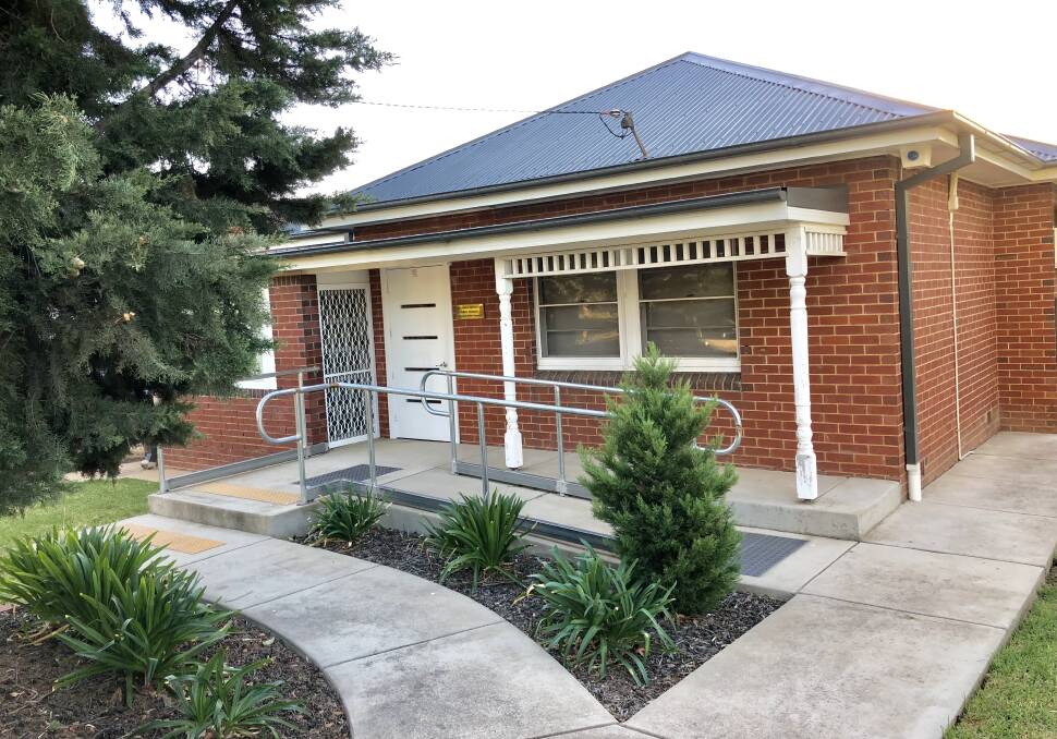 11 Lewisham Street: Located opposite Calvary Hospital and within walking distance of Wagga Base Hospital, this tidy 173sqm office/medical rooms space is worth inspecting.