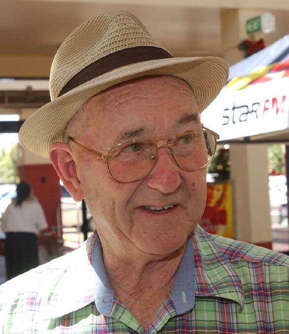 Roger Quine in 2004, during celebrations in Junee. Picture: Les Smith