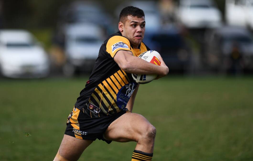 Star centre Mathew Lyons has left Gundagai for a shot with Queensland Cup outfit Sunshine Coast Falcons.