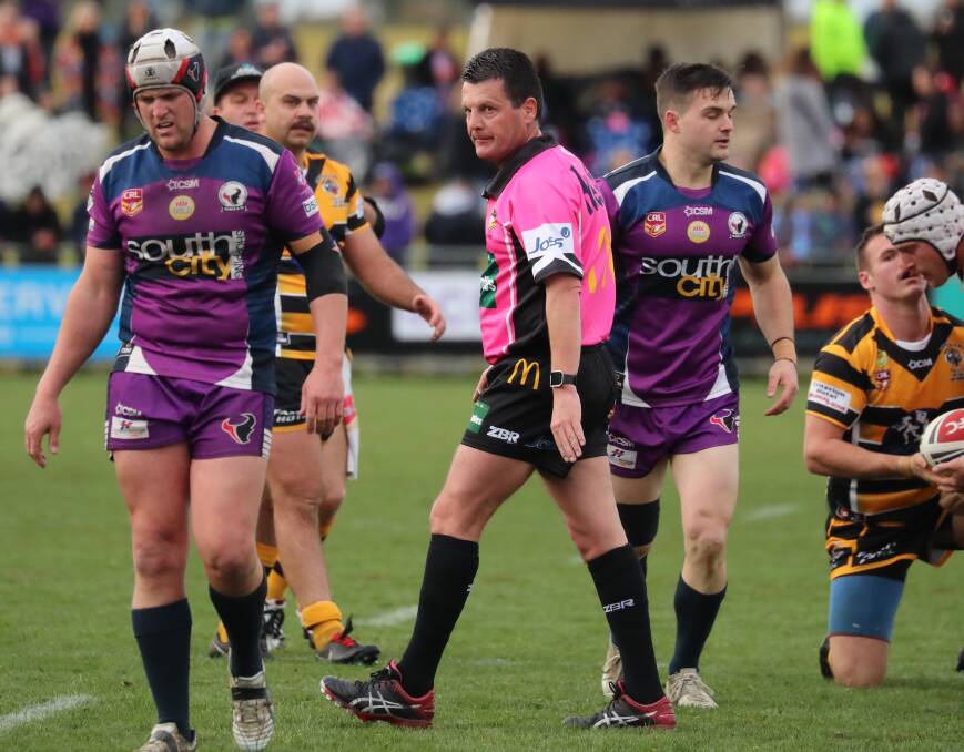 Scott Muir officiating in last year's grand final between Southcity and Gundagai.