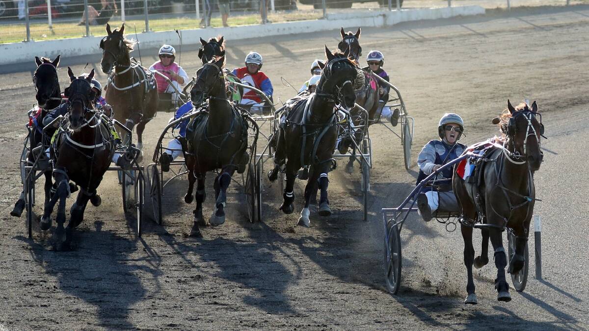 OFF, OFF AND AWAY: Shes Sporty and Blake Jones roar away from the panting pursuers at Wagga on Friday. Picture: Les Smith