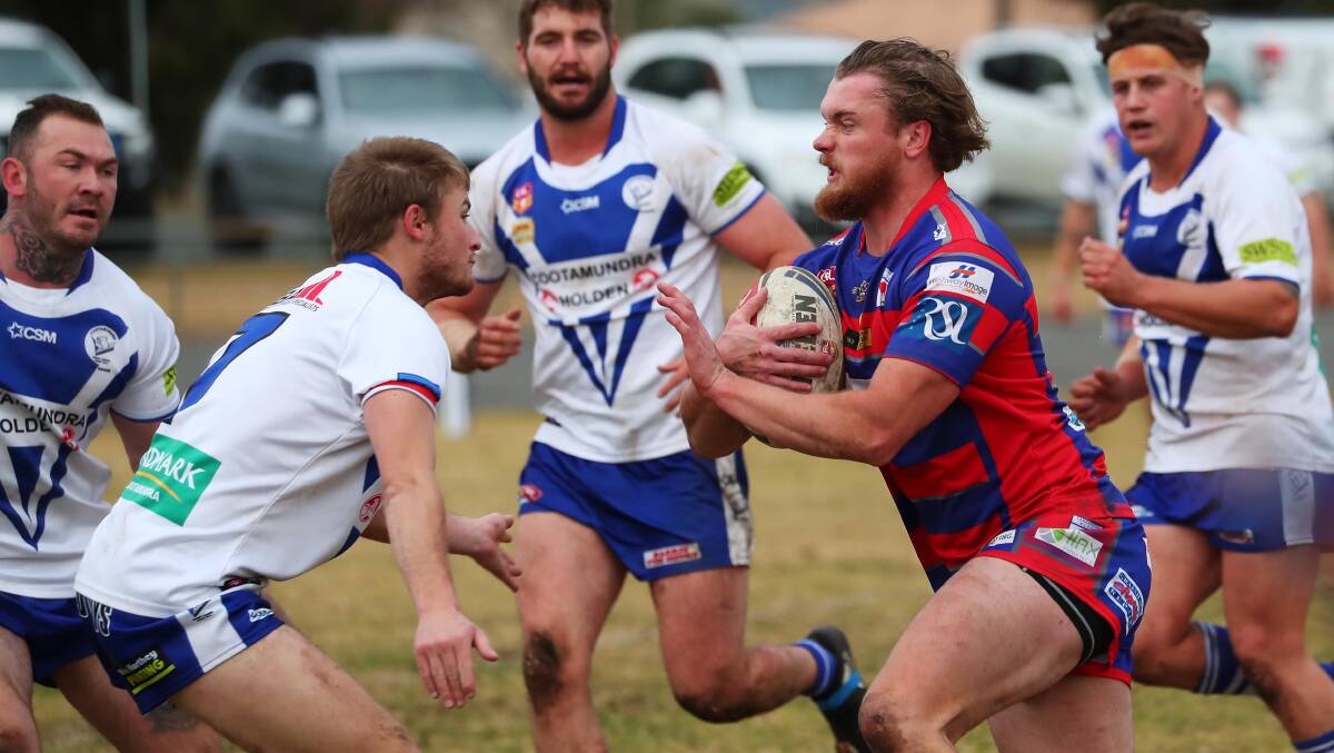 Hayden Jolliffe scored a first half double as Kangaroos came from behind to down Cootamundra on Sunday.