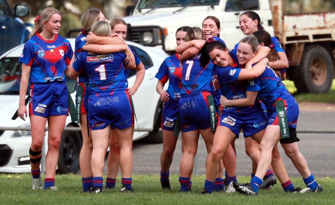 A group of players linked with Kangaroos are looking to become the sixth team in Group Nine's new women's competition but haven't recieved backing from the club.