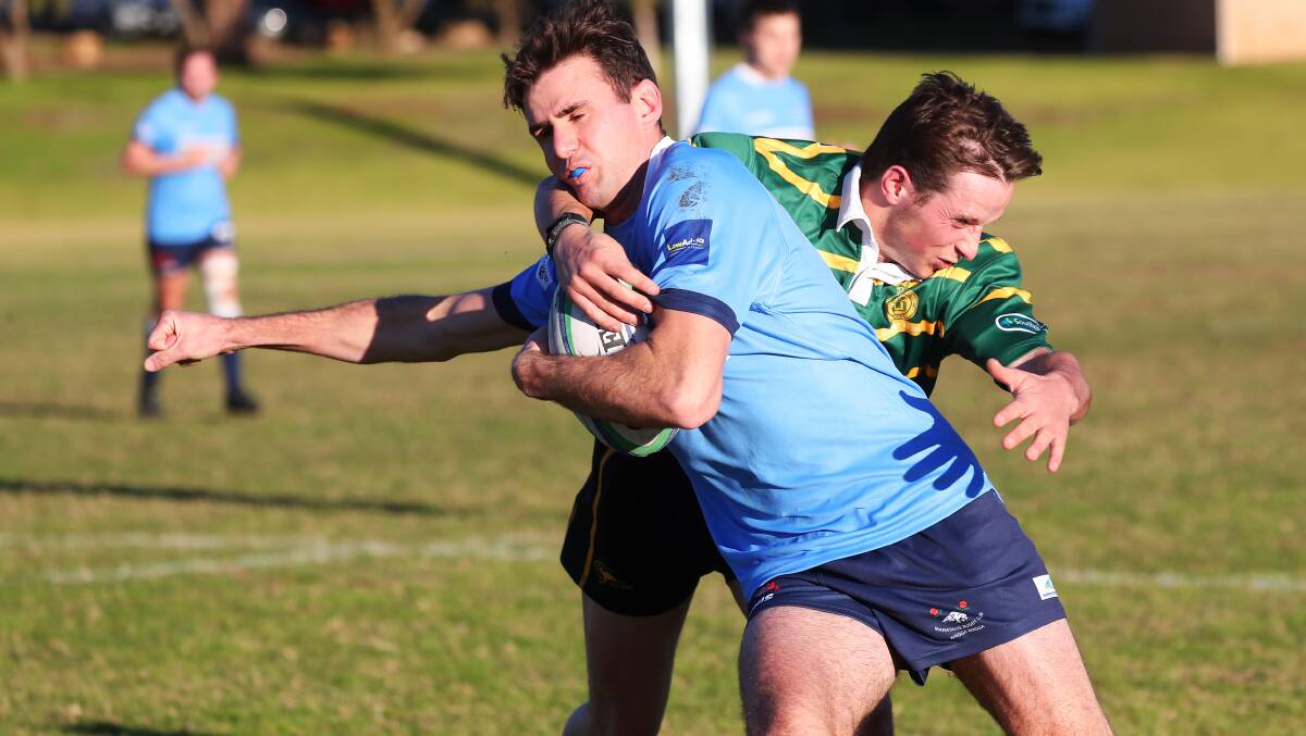 Rob Selosse scored a double as Waratahs took a narrow in over Albury on Saturday.