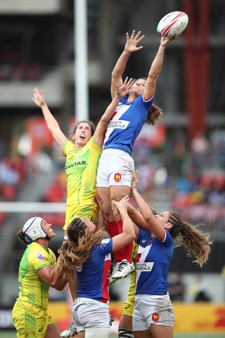 IN THE AIR: Alicia Lucas contests a line out with France's Fanny Horta during the Sydney sevens. She is looking forward to a big season as Australia looks to defend their Olympic crown. Picture: Mike Lee - KLC fotos for World Rugby