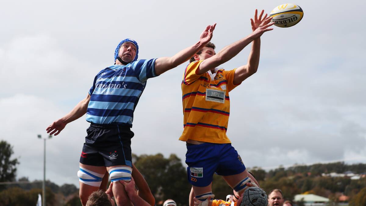 Sandy Pye wins a line out in Hay's 2018 third grade grand final loss to Waratahs.