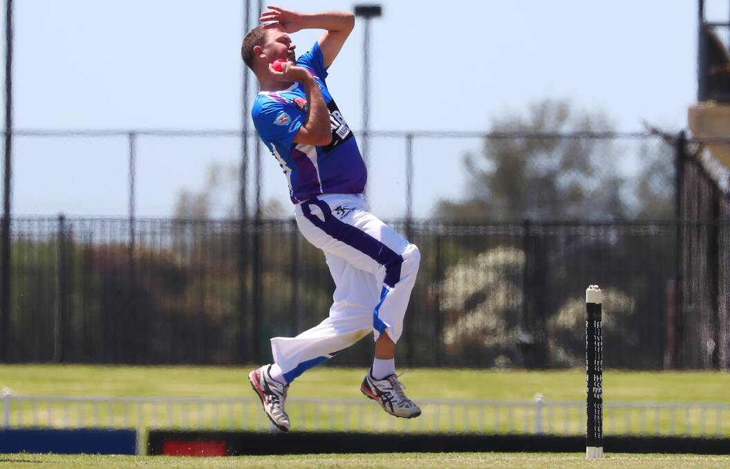 MARQUEE MAN: Ethan Bartlett put in two strong performances
for Wagga Sloggers at Robertson Oval on Sunday
but it wasn't enough to see them progress to the SCG. Picture: Emma Hillier