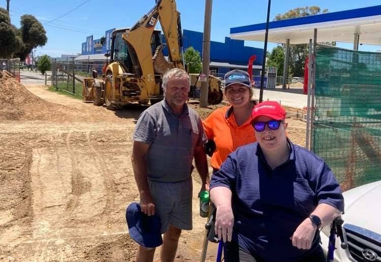 KINDNESS IS KEY: Temora's Candy McKenzie with the two Wagga strangers who's kind gesture left her feeling "amazed". Picture: Candy McKenzie