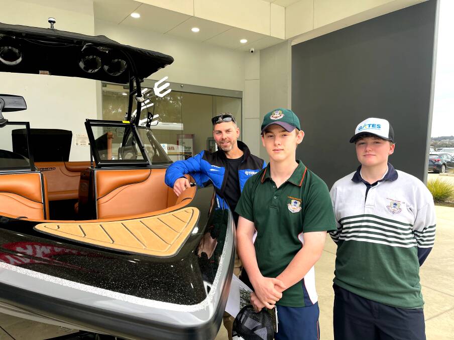 ON OFFER: Riverina Marine Centre service manager Ryan Chamberlain with Riverina Anglican College year 9 student Daniel Ray and year 10 student Montana Mclennan. Picture: Taylor Dodge
