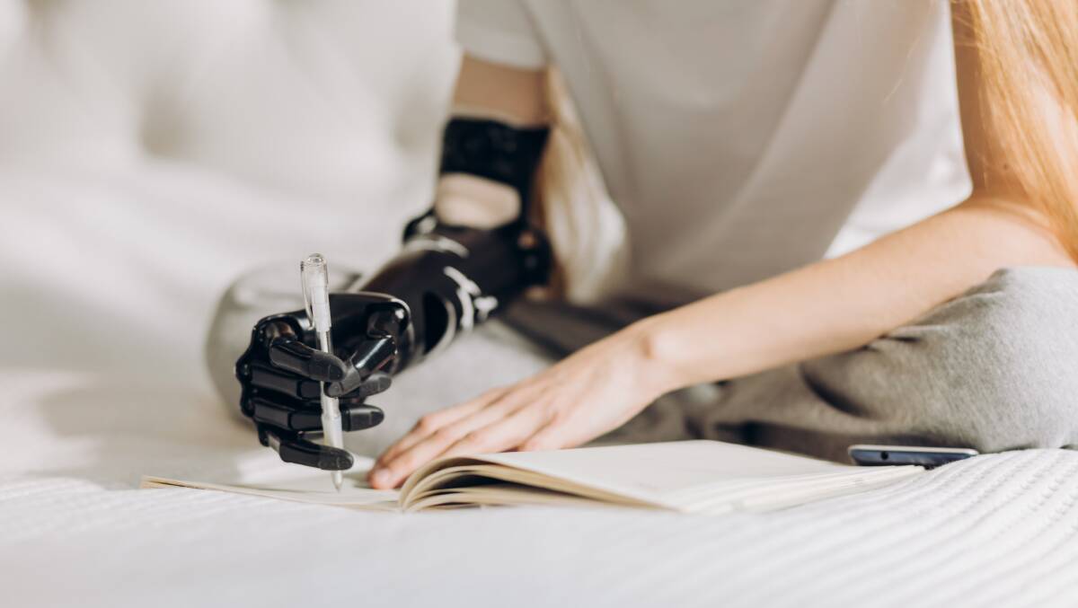 A FIRM GRASP: Bionic limbs are making big advances for amputees.
