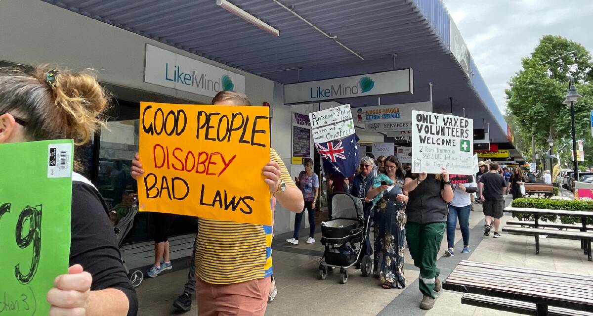 PROTEST: Residents of Wagga took to the main street as part of nationwide action against vaccine mandates in Australia. Picture: Ash Smith 