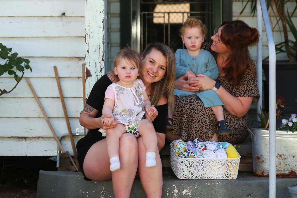 Wagga mum Leanna Gow and her daughter Abigail Thomson and Alannah Huntly with her daughter Matilda Mavor in November 2020. Picture: Emma Hillier
