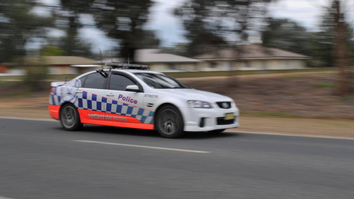 Police track down driver after pursuit on Sturt Highway