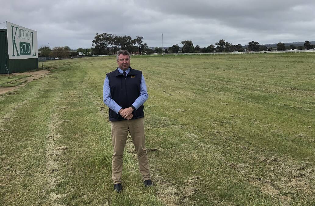 EAGER: Murrumbidgee Turf Club chief executive
Steve Keene at the proposed site of the race club's
new stables complex on Friday. Picture: Peter Doherty