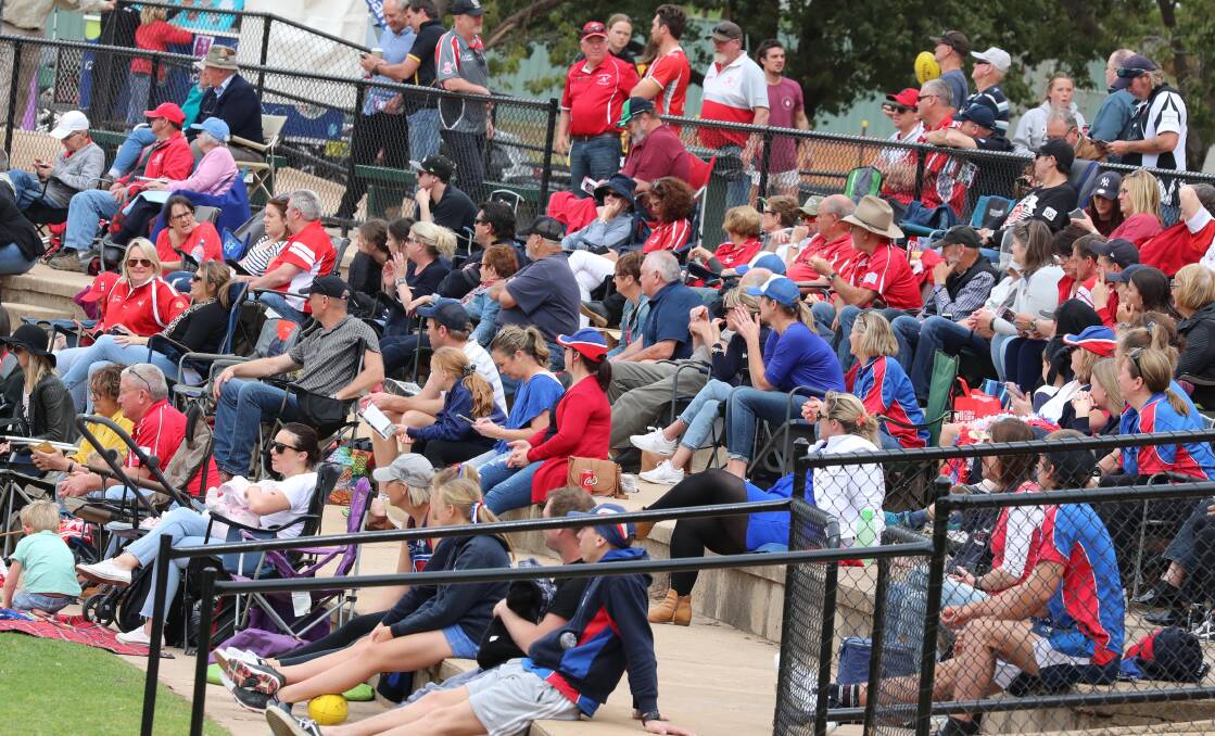The crowd at Narrandera Sportsground early on Saturday. Picture: Les Smith
