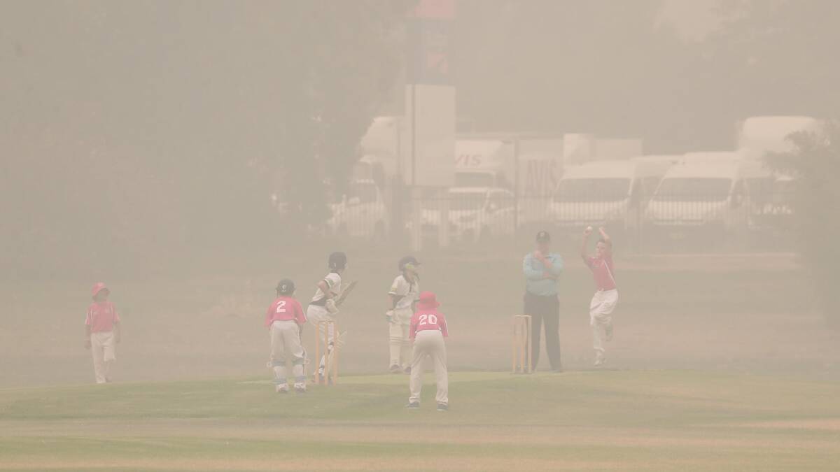 CANCELLATIONS: Country Week cricket was halted in Wagga on Thursday and in the border district on Friday due to smoke and Saturday's games have been cancelled amid predictions of extreme heat. Picture: Les Smith