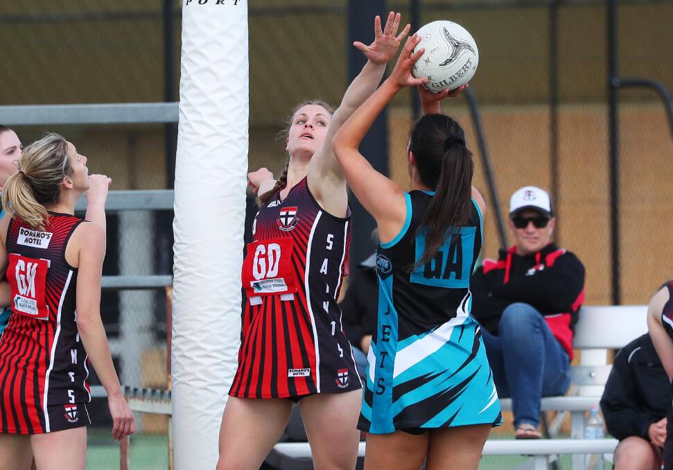 North Wagga's Ruby Porter attempts to close down the Jets during the finals.