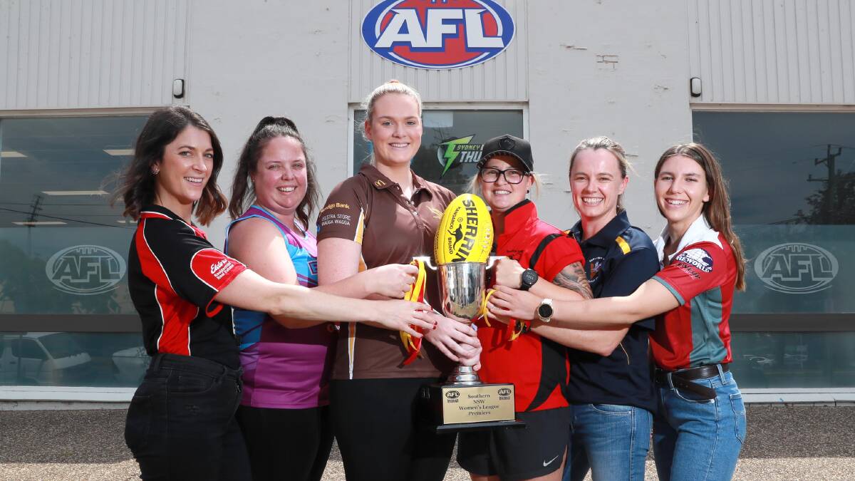 Julie McLean (second from right) has come out of retirement to lead Narrandera in the expanded Southern NSW competition. She's pictured at the launch with (from left) Sarah Harmer (North Wagga), Claire Lane (Brookdale Bluebells), Hannah Finemore (East Wagga-Kooringal), Amy Coote (Riverina Lions) and Gab Goldsworthy (CSU). 