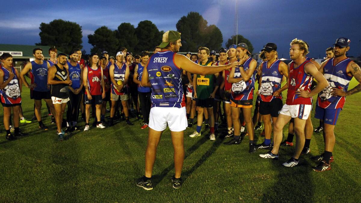 Sykes addresses the troops at training at Maher Oval on Thursday night. Picture: Les Smith