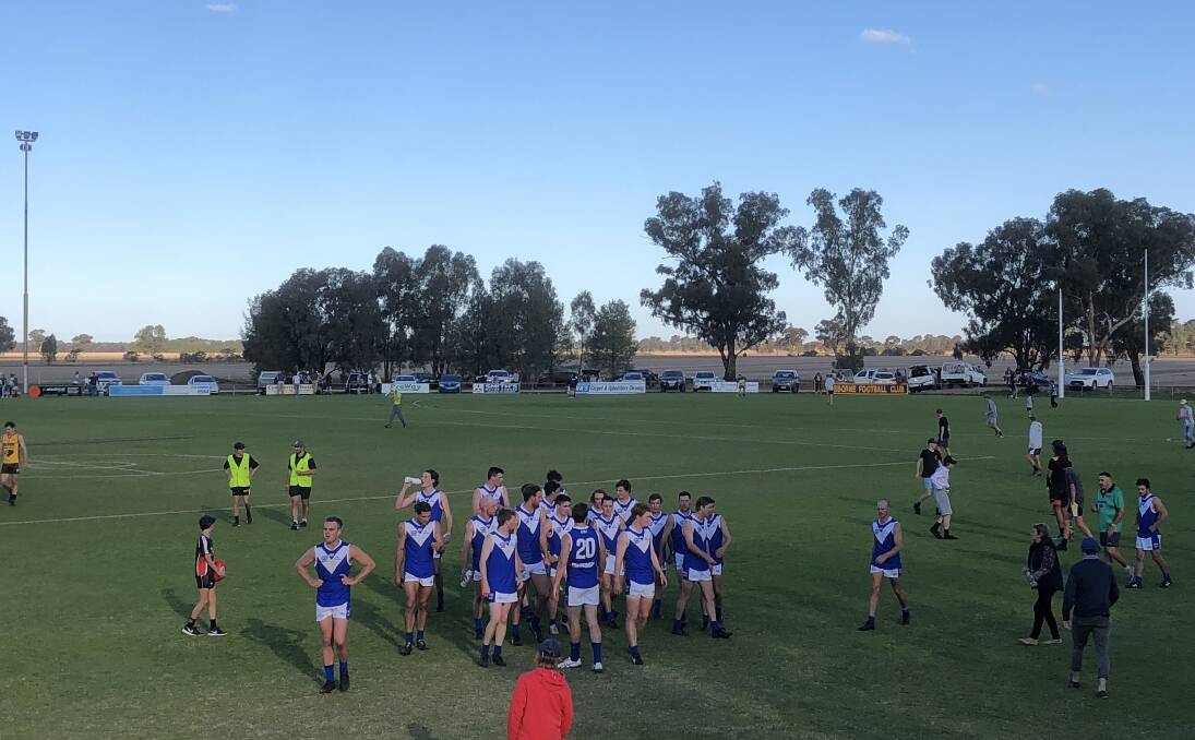 At the spectacular Osborne setting, Farrer heads to half-time less than a goal down after the lead swapped hands eight times in the first two quarters. Picture: Peter Doherty
