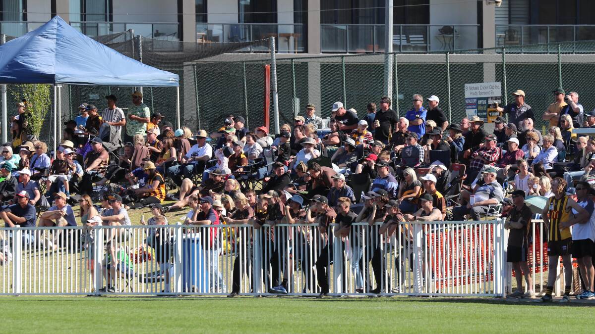 A THING OF THE PAST: Last year's Farrer League grand final crowd packed in at Robertson Oval. Picture: Les Smith