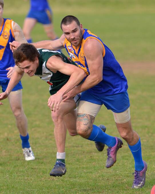Alex Lawder playing for Narrandera against Coolamon in 2013