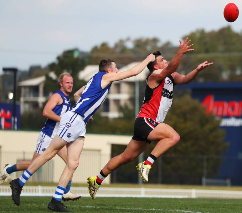 Mortimer in full flight in North Wagga's big win against Temora two weeks ago.