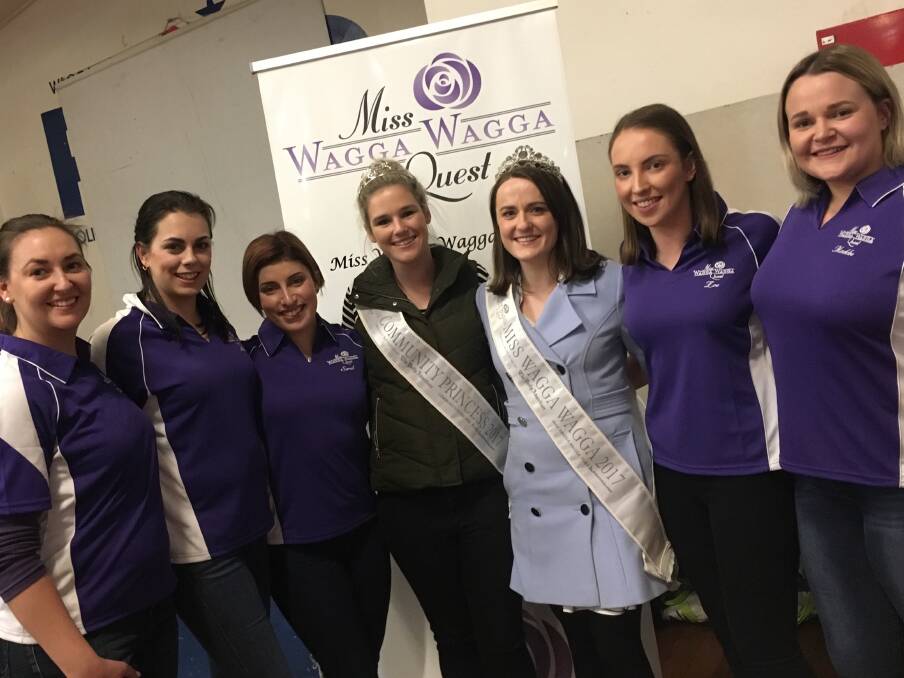 Leading ladies: Entrants Aley Harvey, Sarah Brunskill, Zoe Martin and Maddie Smith were joined by Miss Wagga Wagga Sarah Navin and Community Princess Jes Smith. 