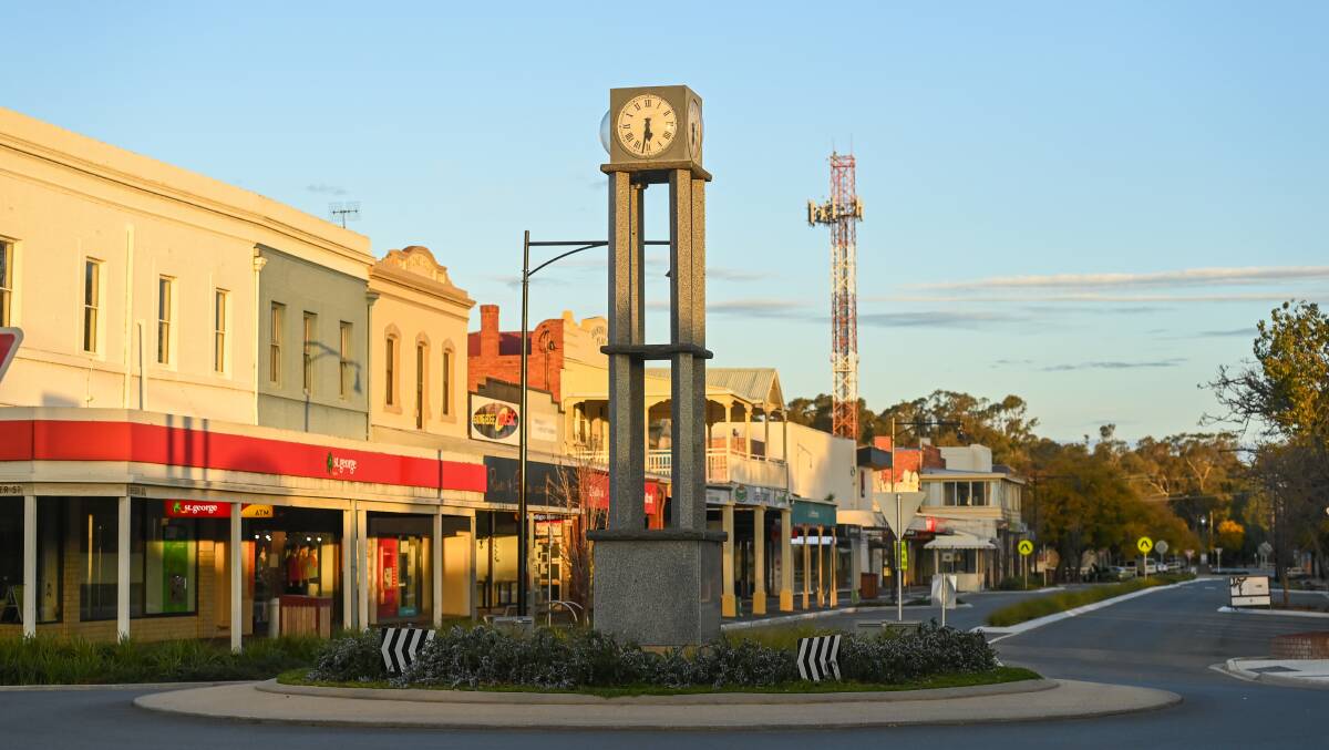 The retail heart of Deniliquin featuring a clock which marks 75 years of Soroptimists in the community and was erected in 1996. Picture by Mark Jesser