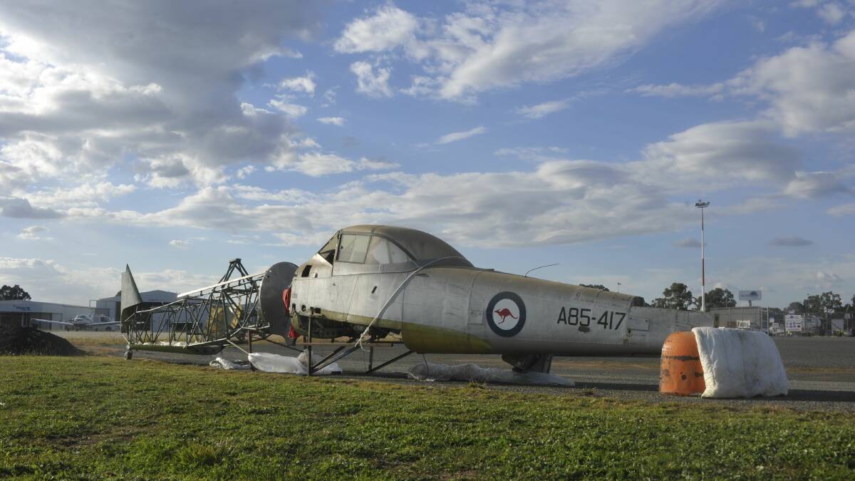 Former pilot brings a piece of history home to Riverina