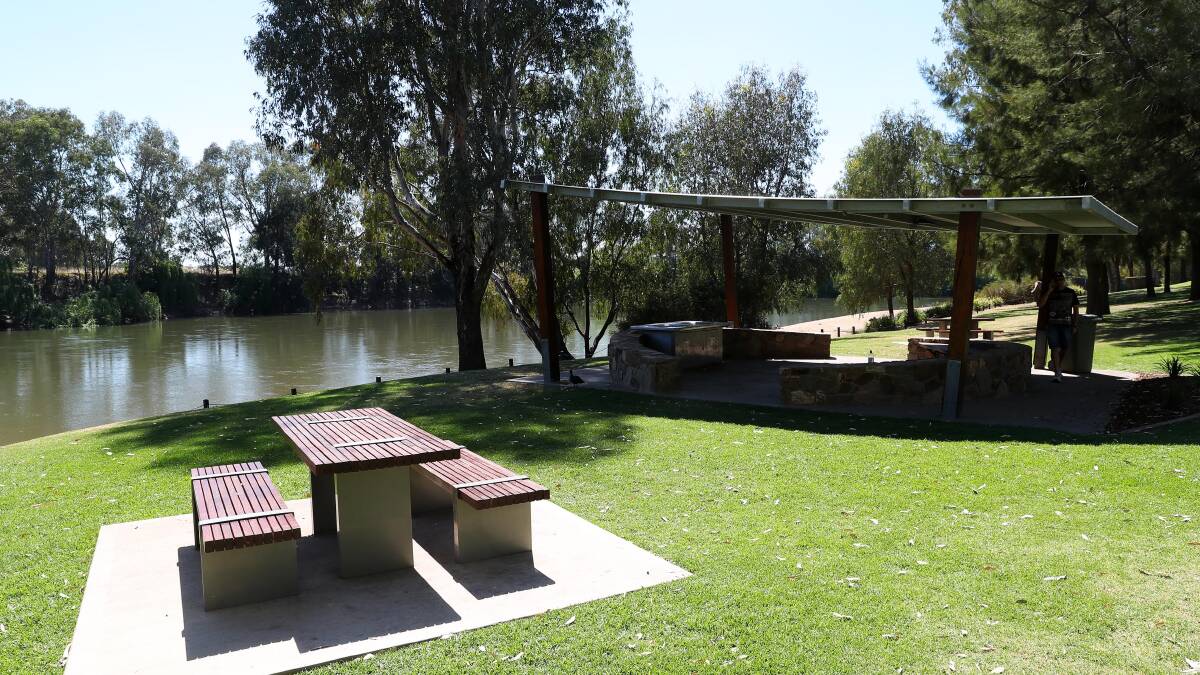 Handy guide for some of Wagga’s best spring picnic spots