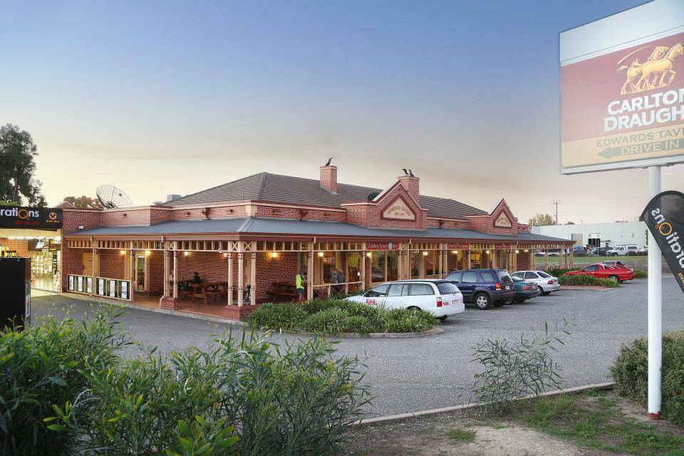 Wodonga venue Edwards Tavern is on the market for a new leasehold.