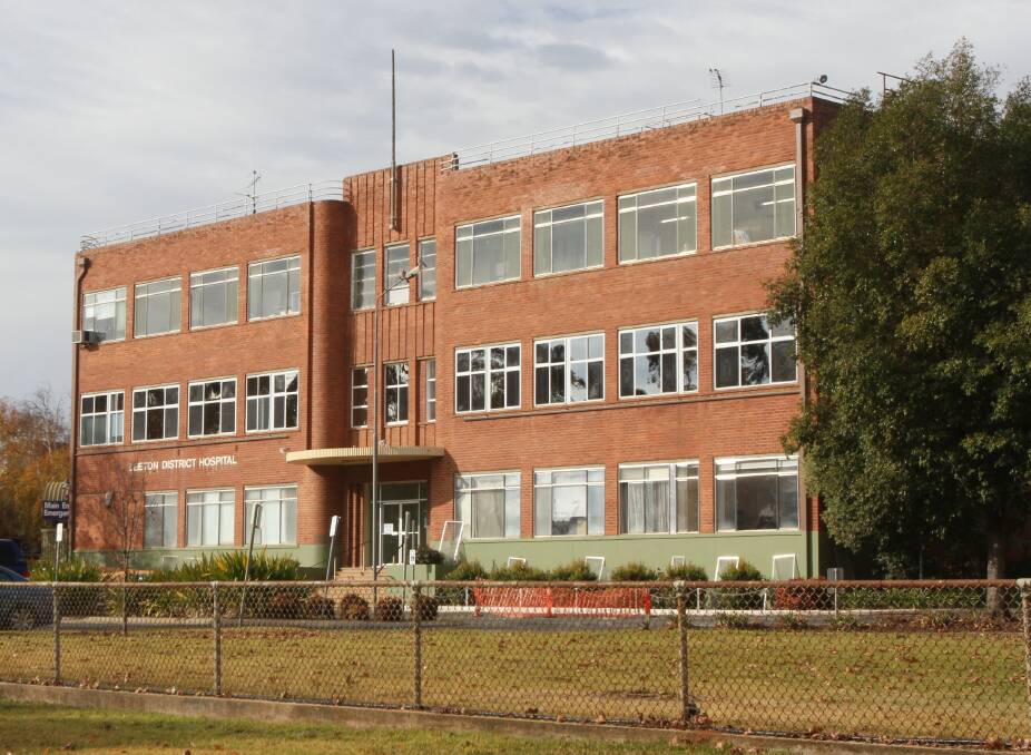 The Leeton District Hospital is still without an obstetrician. 