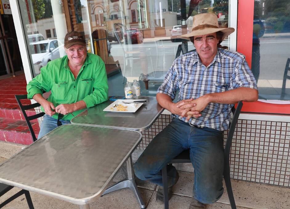 Adam Dean and Richard Martin say they will defend their homes against bushfire if necessary. Picture: Les Smith