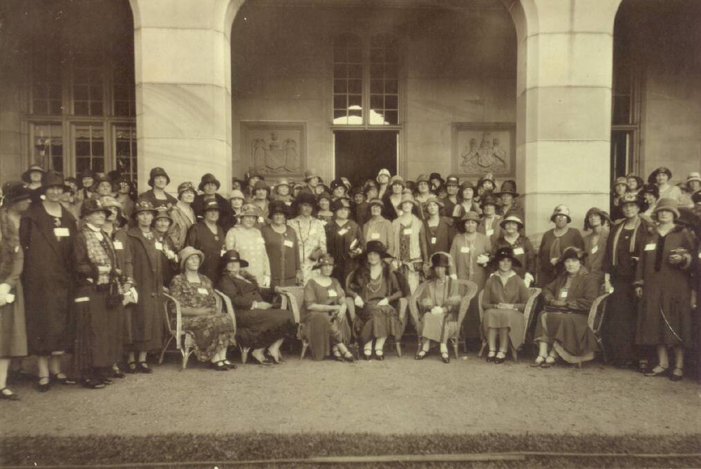 CWA of NSW delegates gathered in 1925.