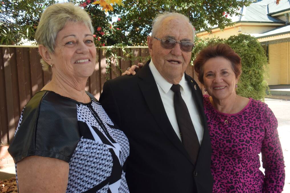 PROUD: Les Weston with two of his daughters, Margaret Davis (left) and Di Johnson at his 95th birthday celebrations. Picture: Elizabeth Habermann.
