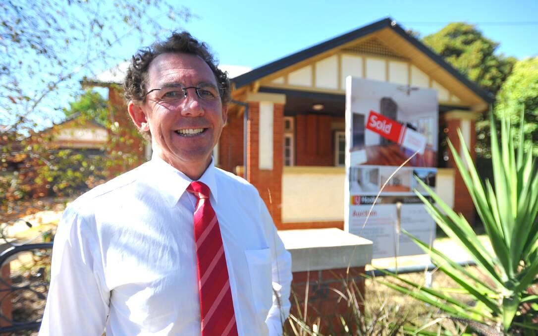 Local real estate agent Richard Rossiter says he's concerned that Labor's proposal would have devastating consequences for renters and the construction industry. 