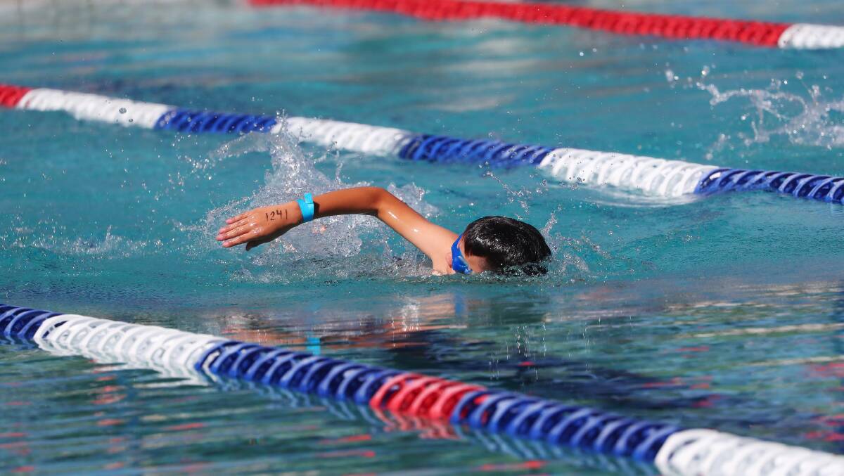 A resident watching a Wagga school's swimming carnival said he was shocked to find only a small percentage of students that could swim well. 