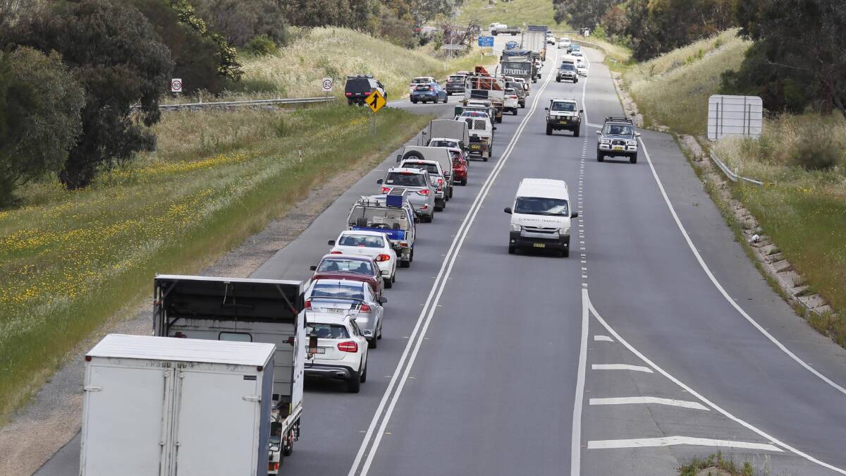 Congestion along the bridge, which connects Wagga's rapidly growing northern suburbs to the rest of the city, has been a key issue for motorists in recent years. Picture by Les Smith