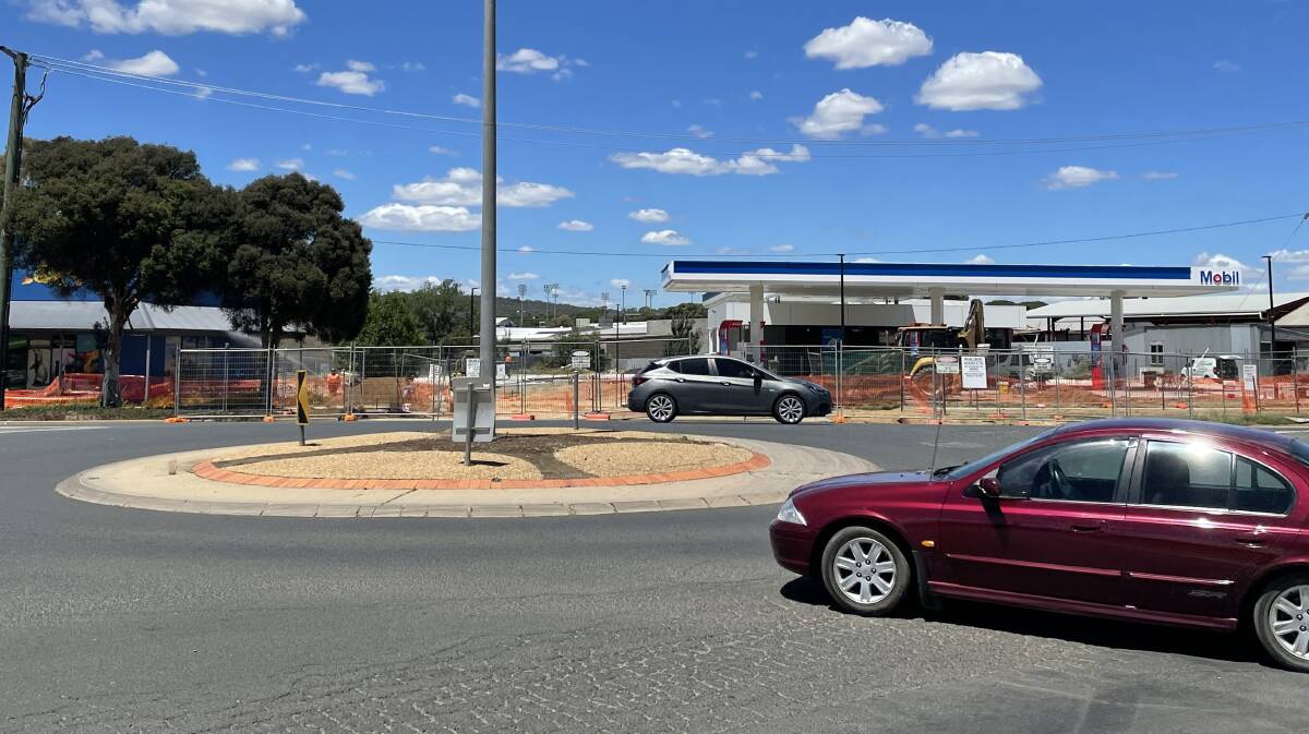 CONFUSING: Residents fear the Mobil service station being built on Dobney Avenue will add to the chaos of the double Bunnings roundabouts. Picture: Monty Jacka